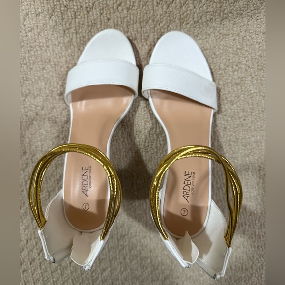 Ardene Shoes - White heels branded new size 7